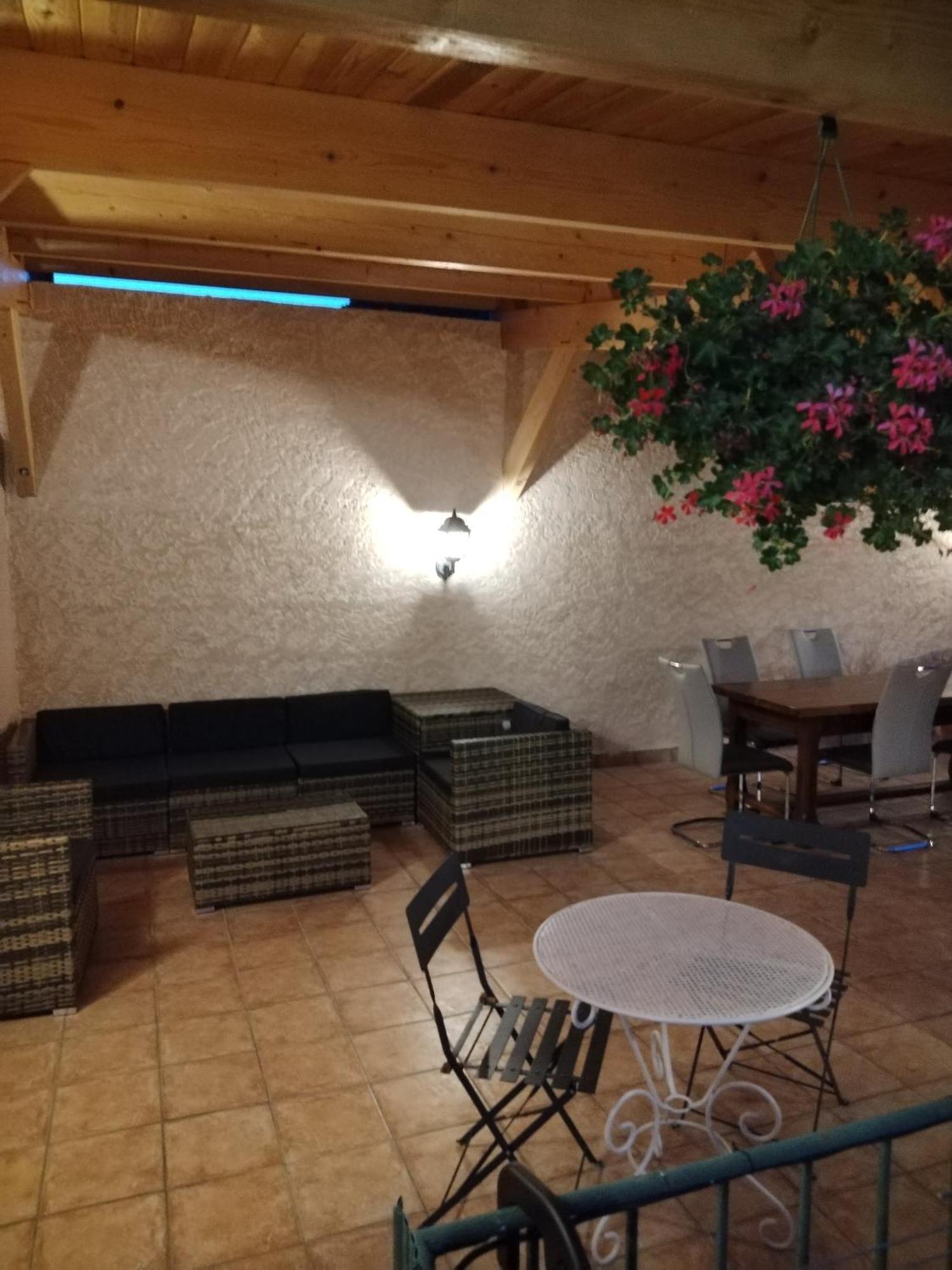 Rose Des Alpes Panzió Serres  Kültér fotó